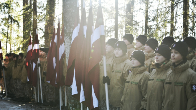 Jaunsardze 2022. gada martā Stompaku purvā. 