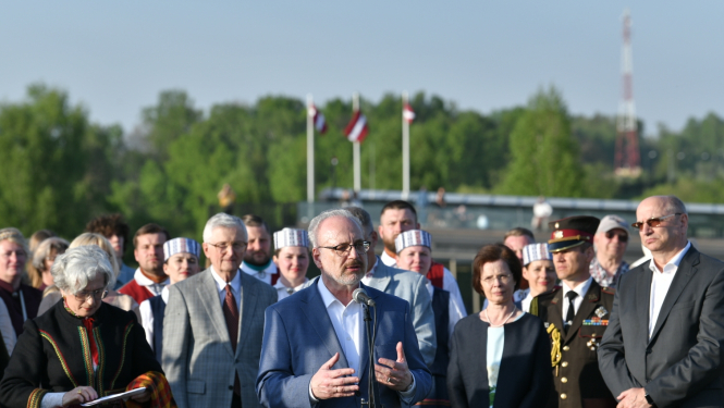 13.05.2023. Valsts prezidenta Egila Levita uzruna Dziesmu svētku cildinājuma akmens svinīgajā atklāšanas pasākumā “Celiet mani uz akmeņa”