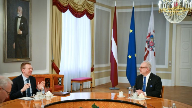 Valsts prezidents: ar Polijas prezidentu runāju par preču kustības mobilitāti caur Poliju uz Latviju