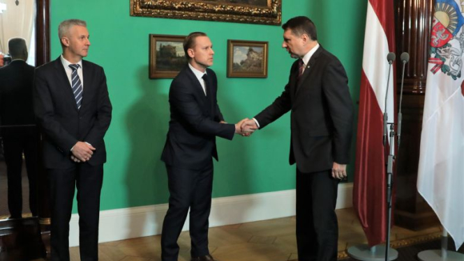 Valsts prezidents Raimonds Vējonis aicina Aldi Gobzemu sastādīt valdību