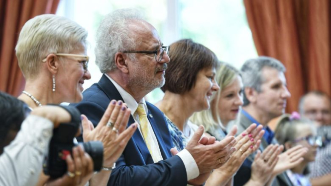 Valsts prezidenta Egila Levita uzruna Zinību dienā Strazdumuižas internātvidusskolā–attīstības centrā vājredzīgiem un neredzīgiem bērniem