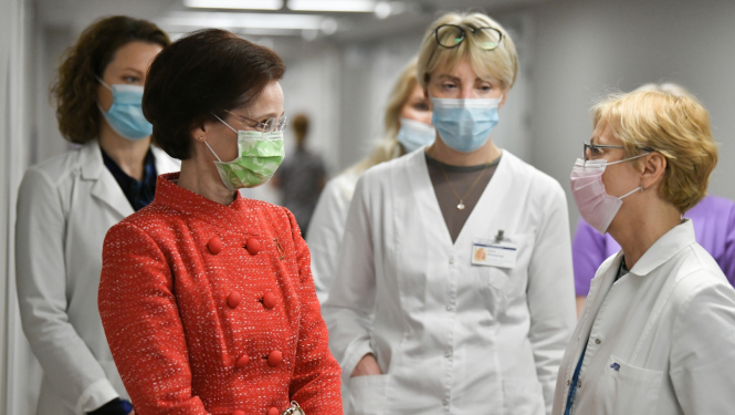 Andra Levite sarunājas ar ārstēm