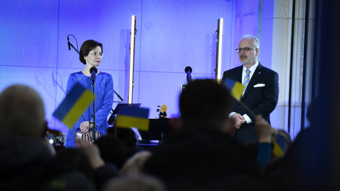 Andra Levite un Egils Levits atbalsta koncertā ukraiņu ģimenēm ar bērniem "Palīdzi celties!"