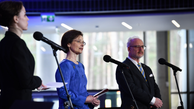 Valsts prezidents Egils Levits un Andra Levite piedalās atbalsta koncertā ukraiņu bēgļu ģimenēm ar bērniem "Palīdzi celties!"