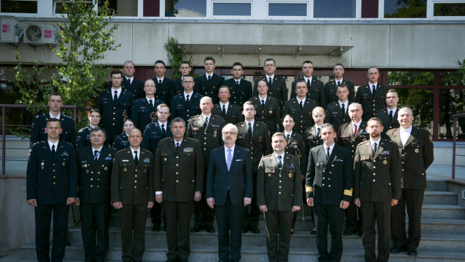 13.06.2023. Valsts prezidents Egils Levits piedalās Nacionālās Aizsardzības akadēmijas jauno virsnieku izlaidumā