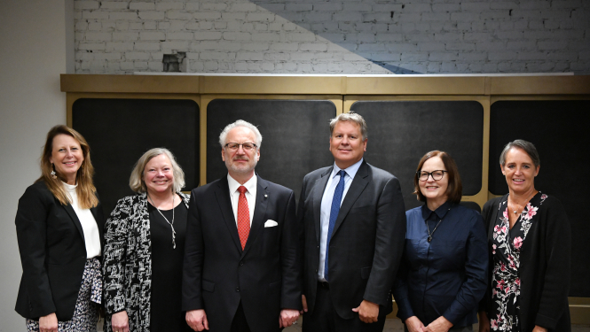 Egils Levits kopbildē ar ALA valdi