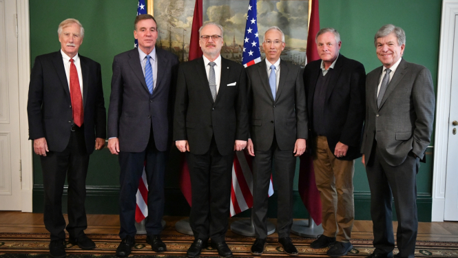 kopbilde ar ASV senatoriem