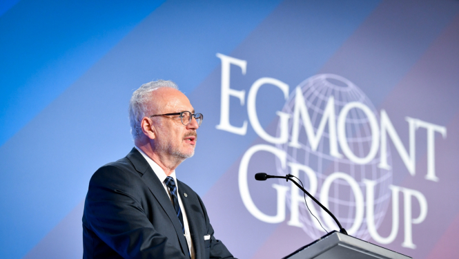 Valsts prezidents Egils Levits piedalās un uzrunā klātesošos  28. Egmont grupas plenārsēdē “New Ways to Drive FIU Effectiveness in a Risk-Based Environment” 2022. gada 14. jūlijā