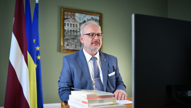 Valsts prezidents Egils Levits tiešsaistē piedalās un uzrunā klātesošos Starptautiskajā Krimas platformas otrajā samitā 2022. gada 23. augustā