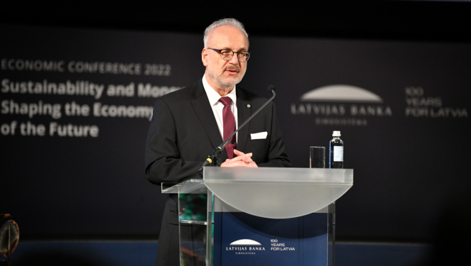 03.11.2022. Valsts prezidents Egils Levits atklāj Latvijas Bankas tautsaimniecības konferenci “Ilgtspēja un nauda: veidojot nākotnes ekonomiku”