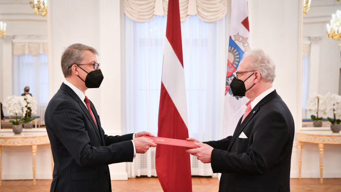 Kaspars Ozoliņš un Egils Levits