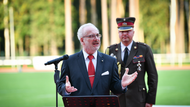 Egils Levits saka uzrunu Jāņa Daliņa stadionā