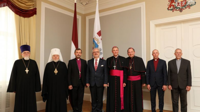 Valsts prezidenta sarunā ar Latvijas lielāko baznīcu vadītājiem uzsver solidaritāti sabiedrībā