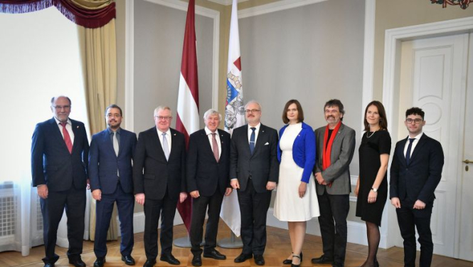 Valsts prezidents ar Bundestāga deputātiem pārrunā divpusējo attiecību stiprināšanas virzienus