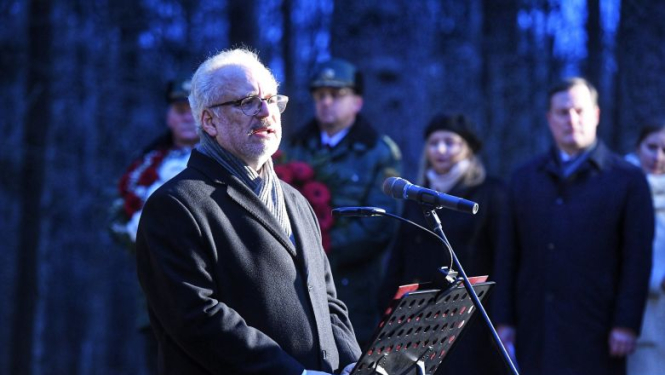 Valsts prezidenta Egila Levita uzruna piemiņas brīdī Jaškovas Brāļu kapos