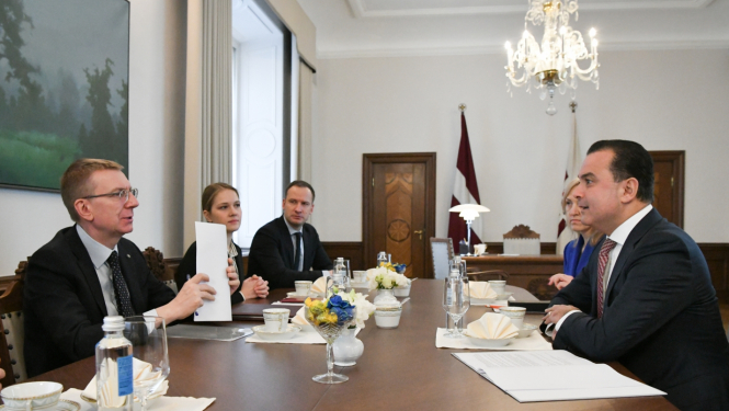 18.03.2024. Valsts prezidenta Edgara Rinkēviča tikšanās ar veselības ministru Hosamu Abu Meri