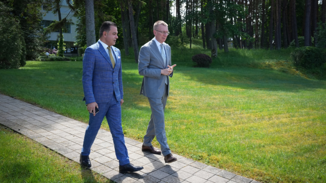 03.06.2024. Valsts prezidenta Edgara Rinkēviča tikšanās ar veselības ministru Hosamu Abu Meri