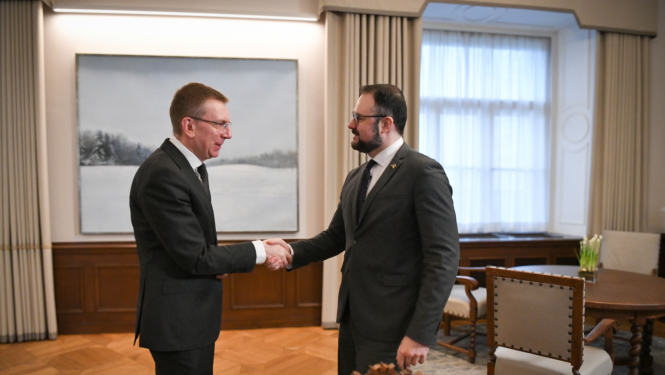 27.02.2024. Valsts prezidenta Edgara Rinkēviča tikšanās ar satiksmes ministru Kasparu Briškenu