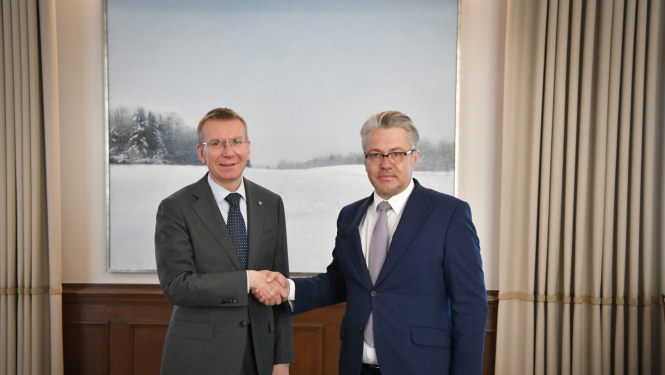 12.07.2023. Valsts prezidents Edgars Rinkēvičs tiekas ar tiesībsargu Juri Jansonu