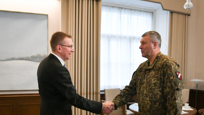 23.01.2024. Valsts prezidenta Edgara Rinkēviča tikšanās ar Nacionālo bruņoto spēku komandieri Leonīdu Kalniņu