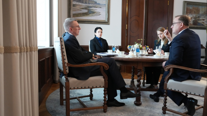 08.10.2024. Valsts prezidenta Edgara Rinkēviča tikšanās ar Latvijas Bankas prezidentu Mārtiņu Kazāku