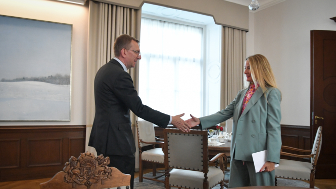 04.09.2023. Valsts prezidenta Edgara Rinkēviča tikšanās ar Latvijas Radio valdes priekšsēdētāju Unu Klapkalni