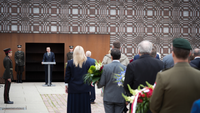 Valsts prezidenta Edgara Rinkēviča uzruna Komunistiskā genocīda upuru piemiņas dienā