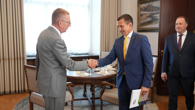 06.09.2024. Valsts prezidenta Edgara Rinkēviča tikšanās ar zemkopības ministru Armandu Krauzi