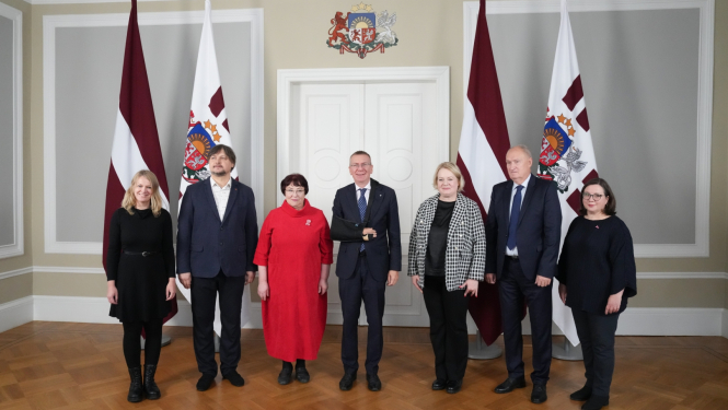 04.10.2024. Valsts prezidenta Edgara Rinkēviča tikšanās ar Latvijas onkoloģijas pacientu organizāciju apvienības “Onkoalianse” pārstāvjiem