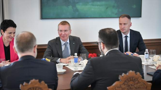 22.08.2023. Valsts prezidenta Edgara Rinkēviča tikšanās ar Saeimā pārstāvētās politiskās partijas “Progresīvie” pārstāvjiem