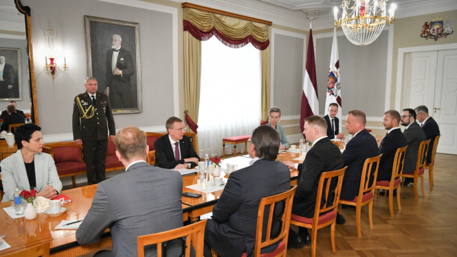 05.09.2023. Valsts prezidenta Edgara Rinkēviča tikšanās ar Saeimas priekšsēdētāju Edvardu Smiltēnu un Saeimas frakciju vadītājiem