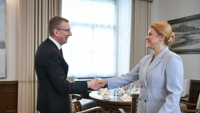10.04.2024. Valsts prezidenta Edgara Rinkēviča tikšanās ar Ministru prezidenti Eviku Siliņu