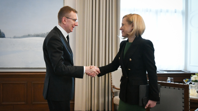12.03.2024. Valsts prezidenta Edgara Rinkēviča tikšanās ar Valsts ieņēmumu dienesta ģenerāldirektori Baibu Šmiti-Roķi. Foto autors: Ilmārs Znotiņš, Valsts prezidenta kanceleja.