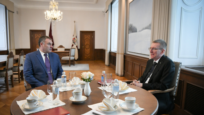 25.04.2024. Valsts prezidenta Edgara Rinkēviča tikšanās ar ģenerālprokuroru Juri Stukānu