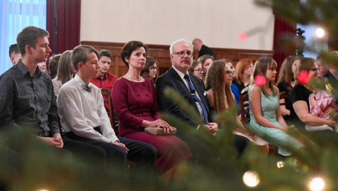 Valsts prezidenta Egila Levita un Andras Levites sveiciens svētkos