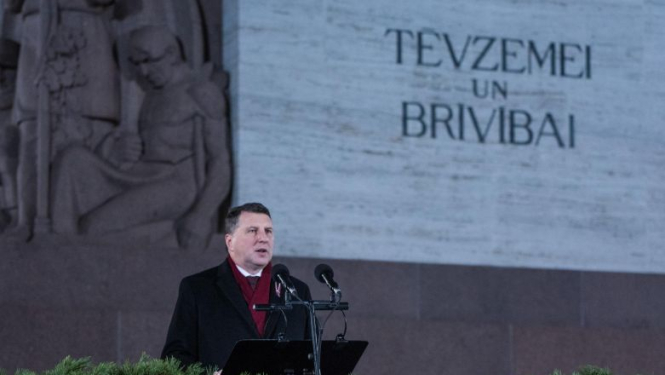 Valsts prezidenta uzruna pie Brīvības pieminekļa Latvijas Republikas proklamēšanas 99. gadadienā