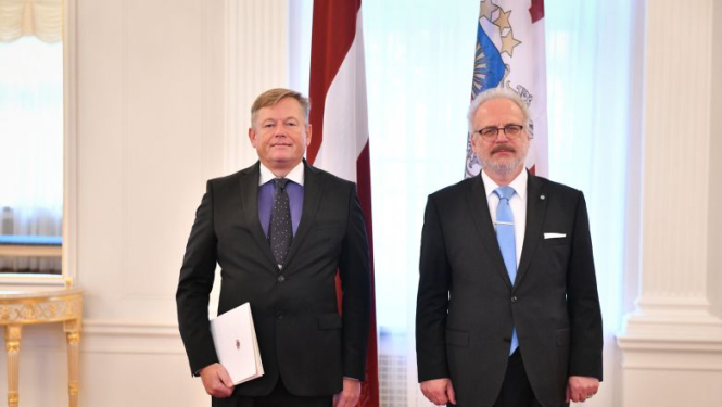 Valsts prezidents pasniedz akreditācijas vēstuli Latvijas Republikas ārkārtējam un pilnvarotajam vēstniekam Apvienotajos Arābu Emirātos