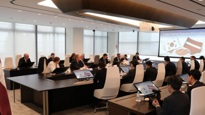 Valsts prezidents un uzņēmuma Samsung vadība vienojas par pētniecības un attīstības centra izveidošanu Rīgā