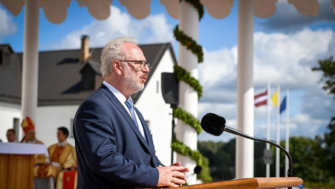 Valsts prezidenta Egila Levita uzruna Vissvētākās Jaunavas Marijas debesīs uzņemšanas svētkos Aglonā