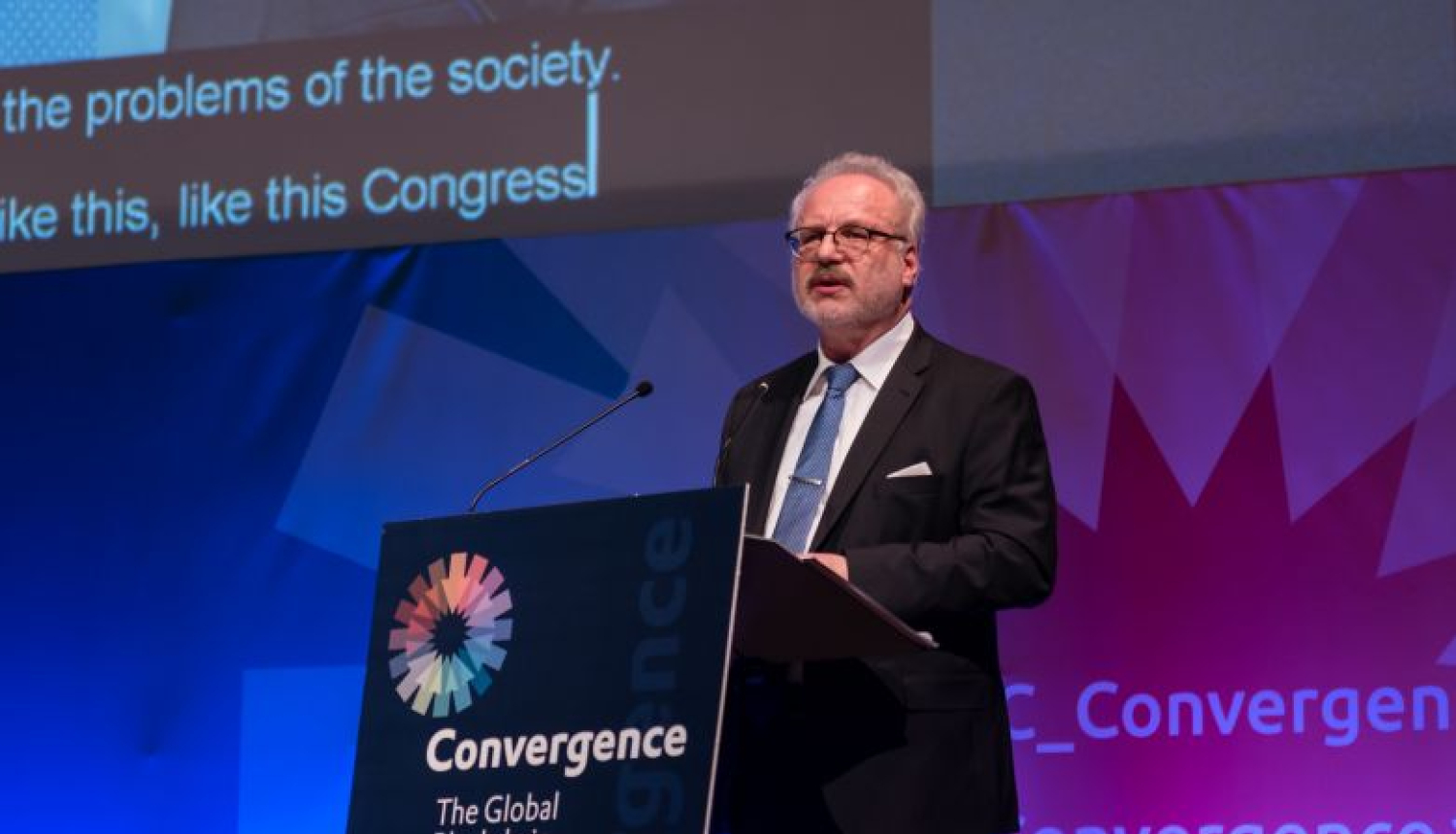 Valsts prezidenta Egila Levita runa Blockchain Pasaules kongresā Spānijā