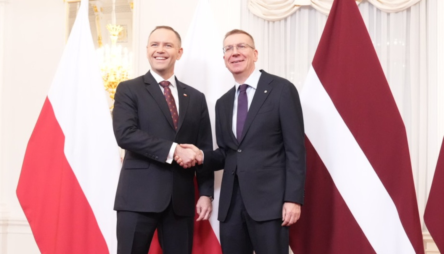 Valsts prezidents Edgars Rinkēvičs Rīgas pilī tikās ar Polijas Republikas prezidentu Karolu Navrocki 