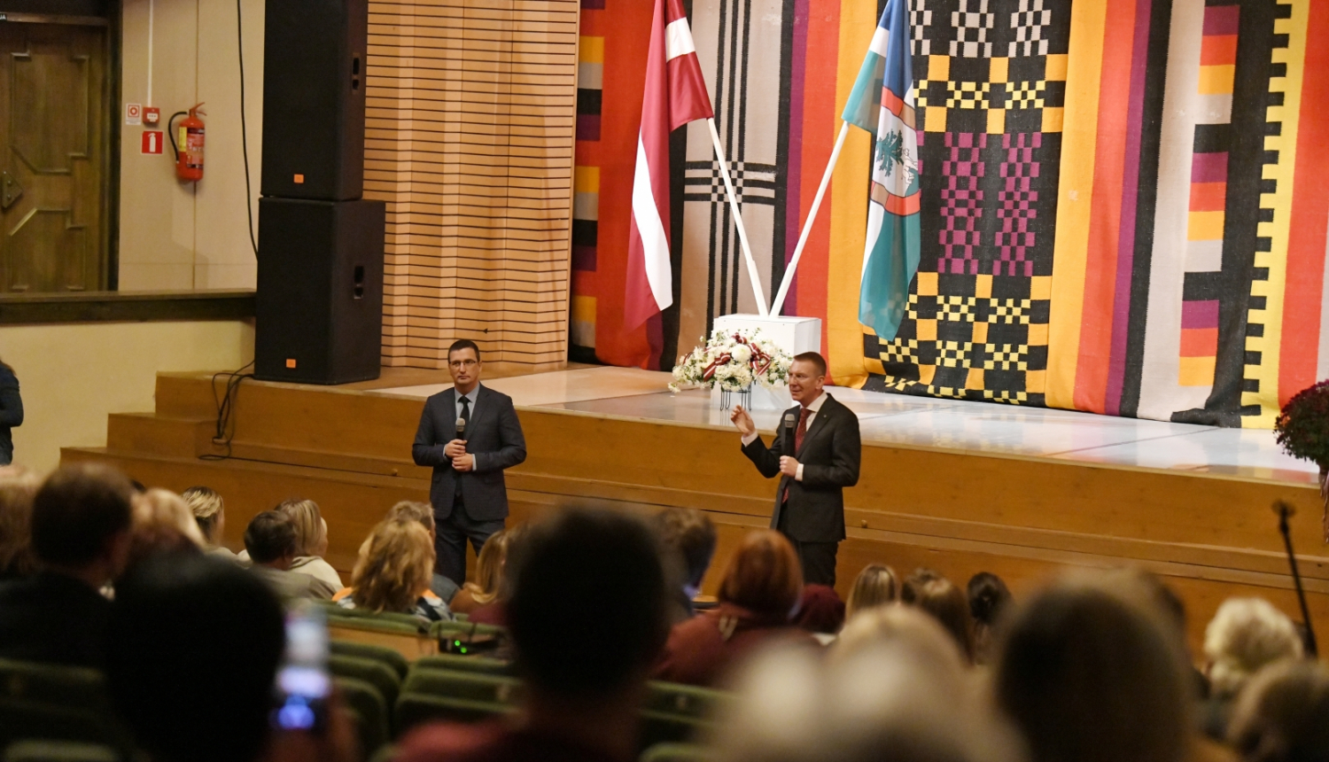 31.10.2023. Valsts prezidenta E. Rinkēviča tikšanās ar Jēkabpils novada iedzīvotājiem Viesītes Kultūras centrā “Sēlija” 