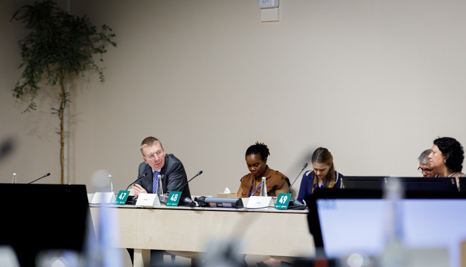 Valsts prezidents piedalās apaļā galda diskusijā