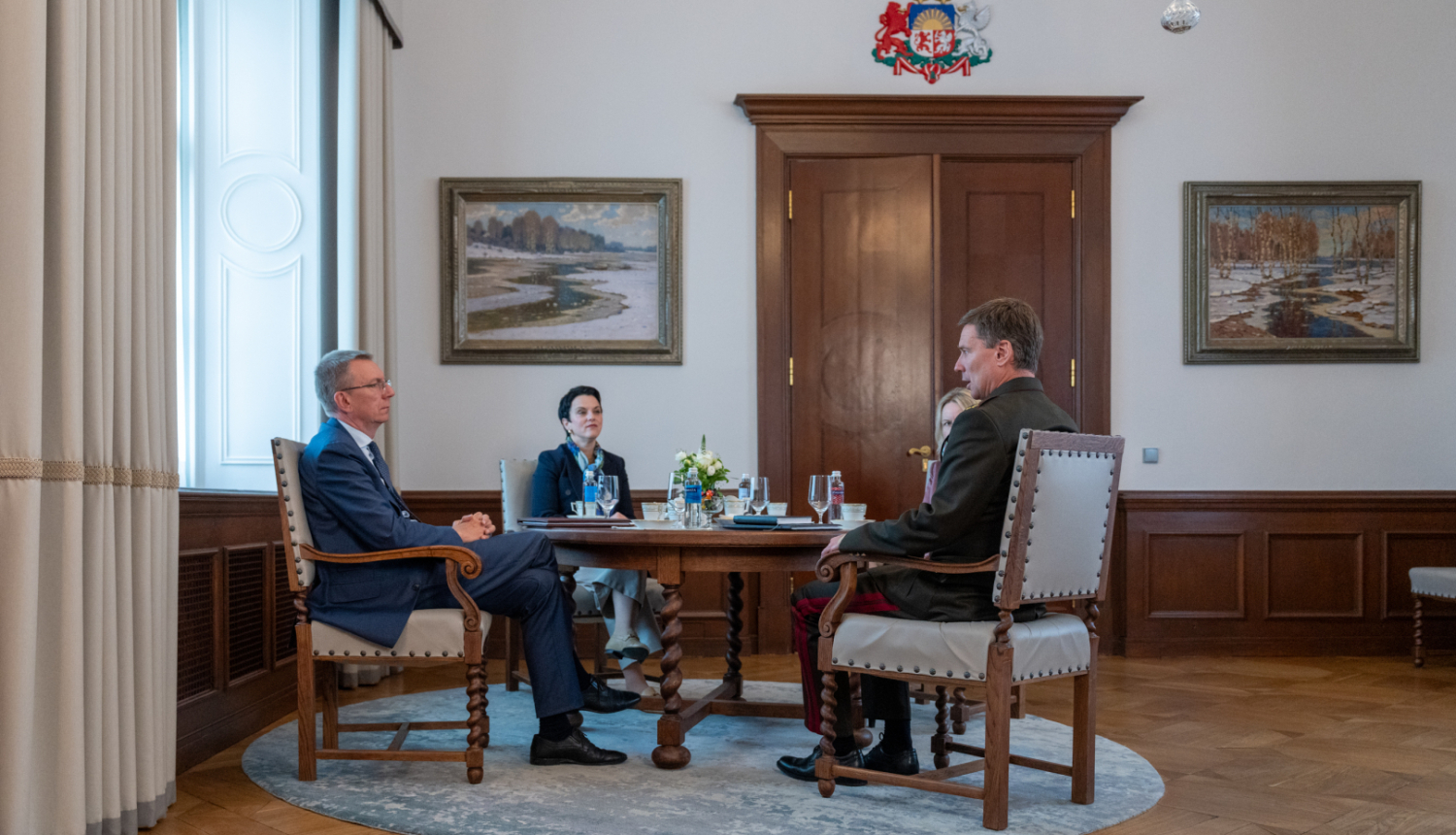 Valsts prezidenta Edgara Rinkēviča tikšanās ar Nacionālo bruņoto spēku komandieri ģenerālmajoru Kasparu Pudānu