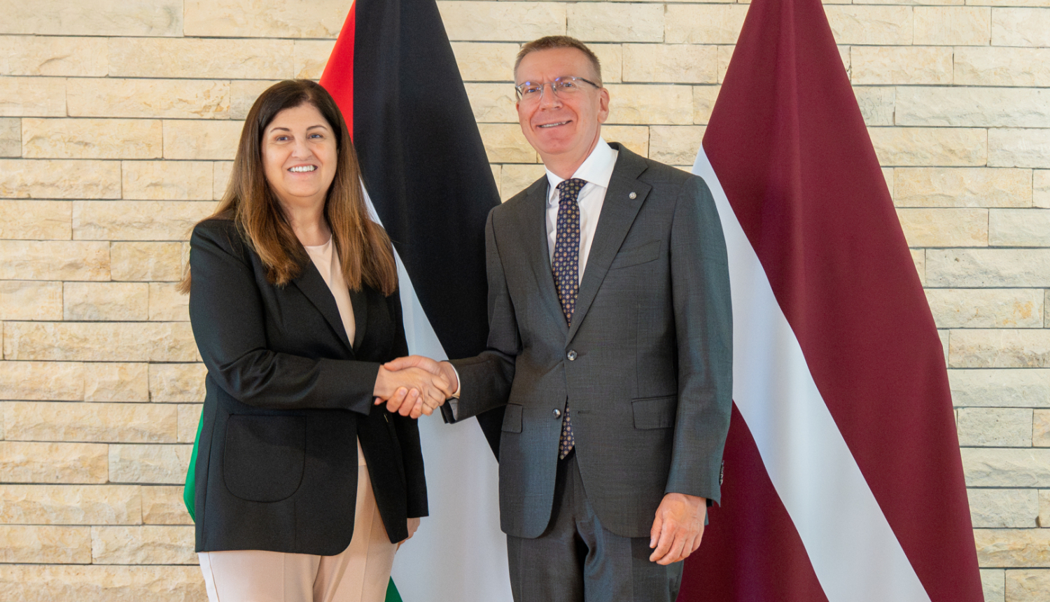 Valsts prezidenta Edgara Rinkēviča tikšanās ar Palestīnas ārlietu un diasporas lietu ministri Varsenu Agabekjanu Šahīnu