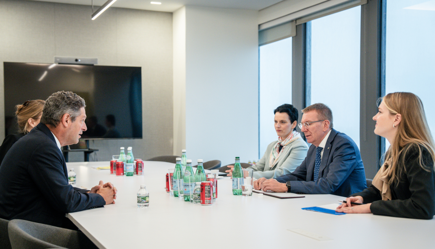 Valsts prezidents Edgars Rinkēvičs tiekas ar META globālo attiecību vadītāju Džoelu Kaplanu