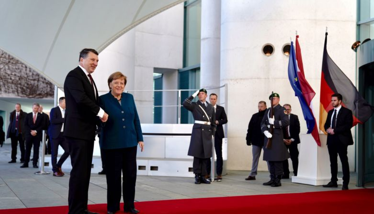 Valsts prezidents Raimonds Vējonis Berlīnē tiekas ar Vācijas Federālo kancleri Angelu Merkeli