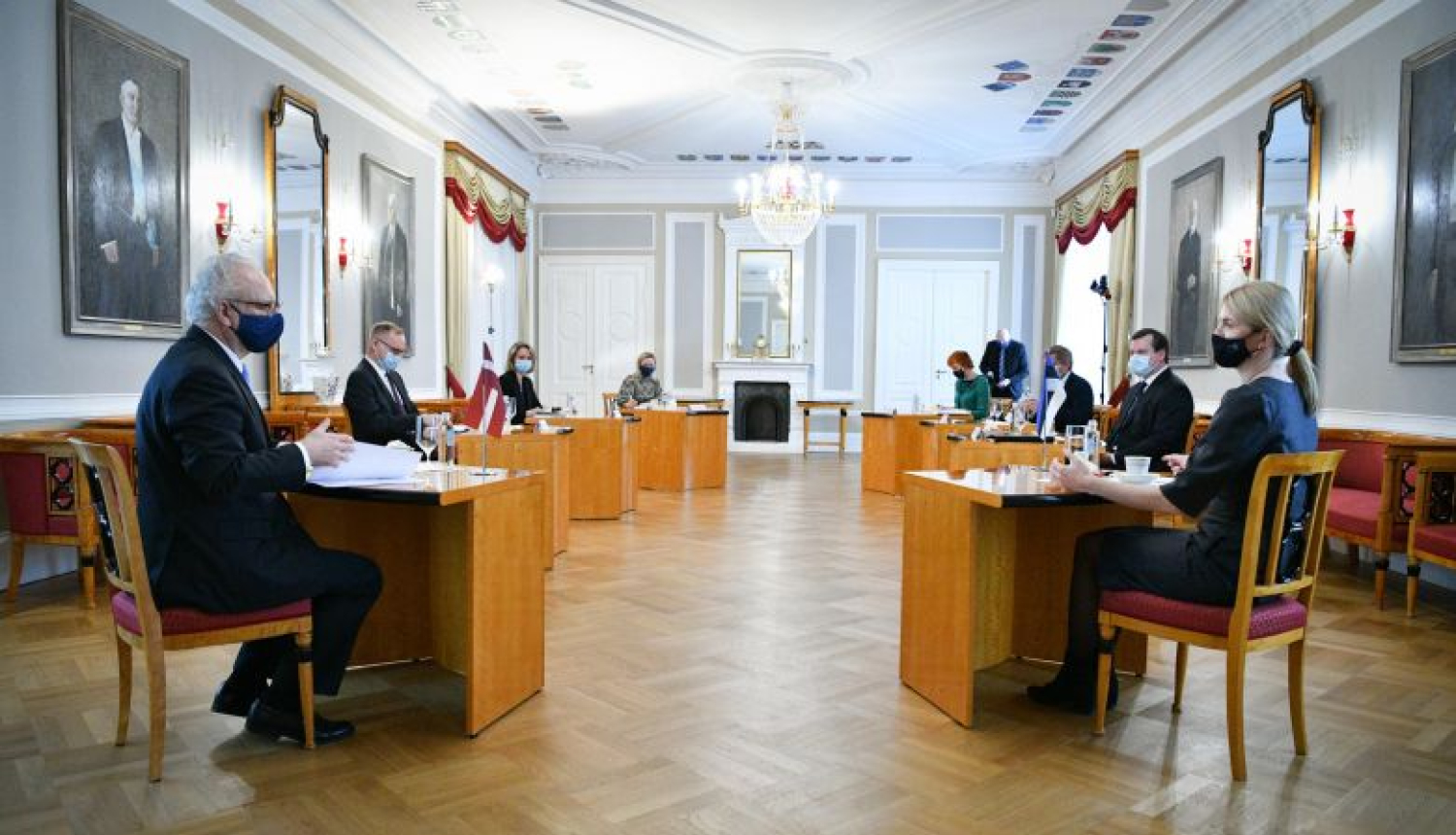 Valsts prezidents un Igaunijas ārlietu ministre sarunā uzsver stingrāku ES sankciju nepieciešamību pret Krieviju un Baltkrieviju