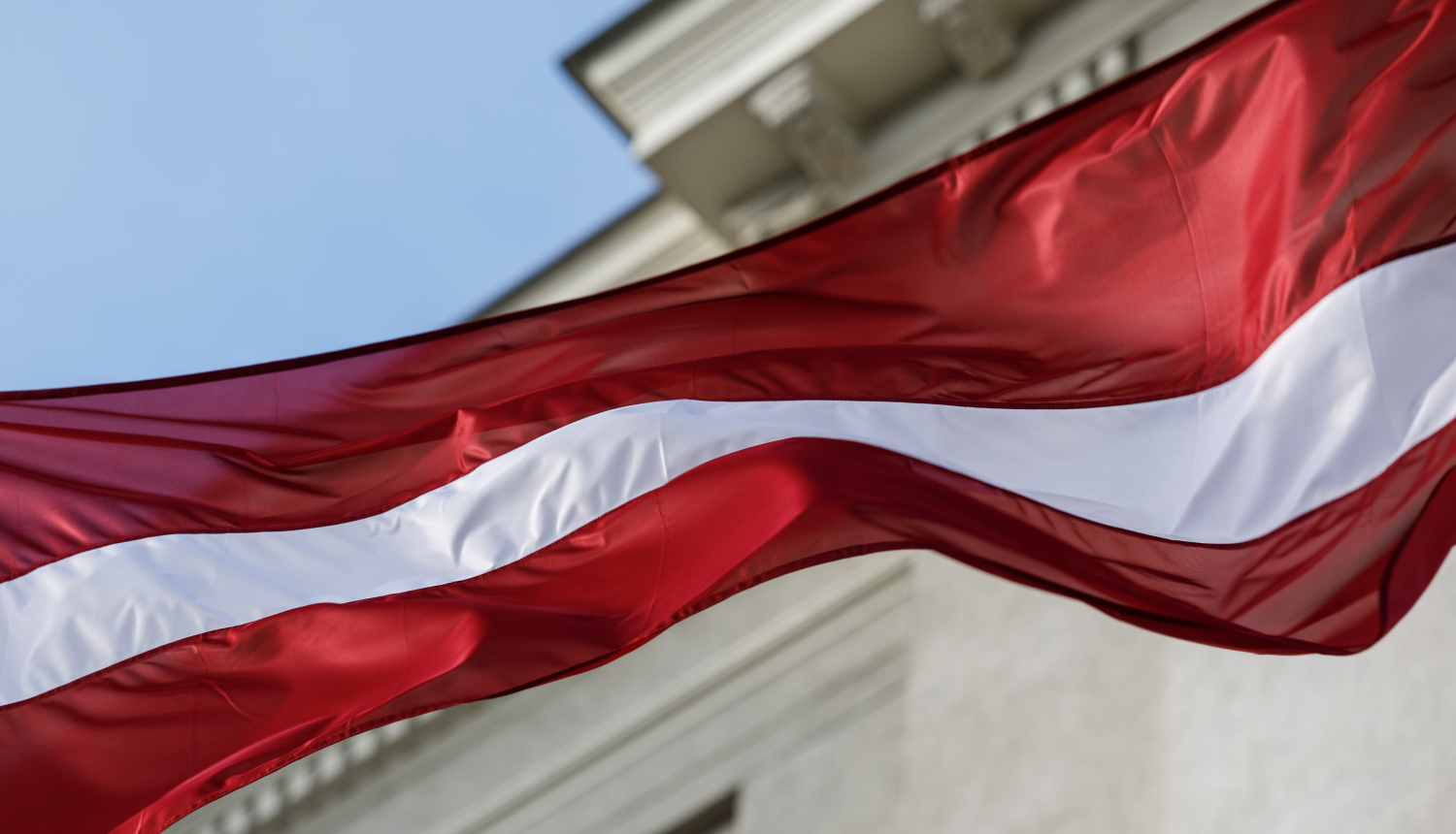 Latvijas valsts karogs