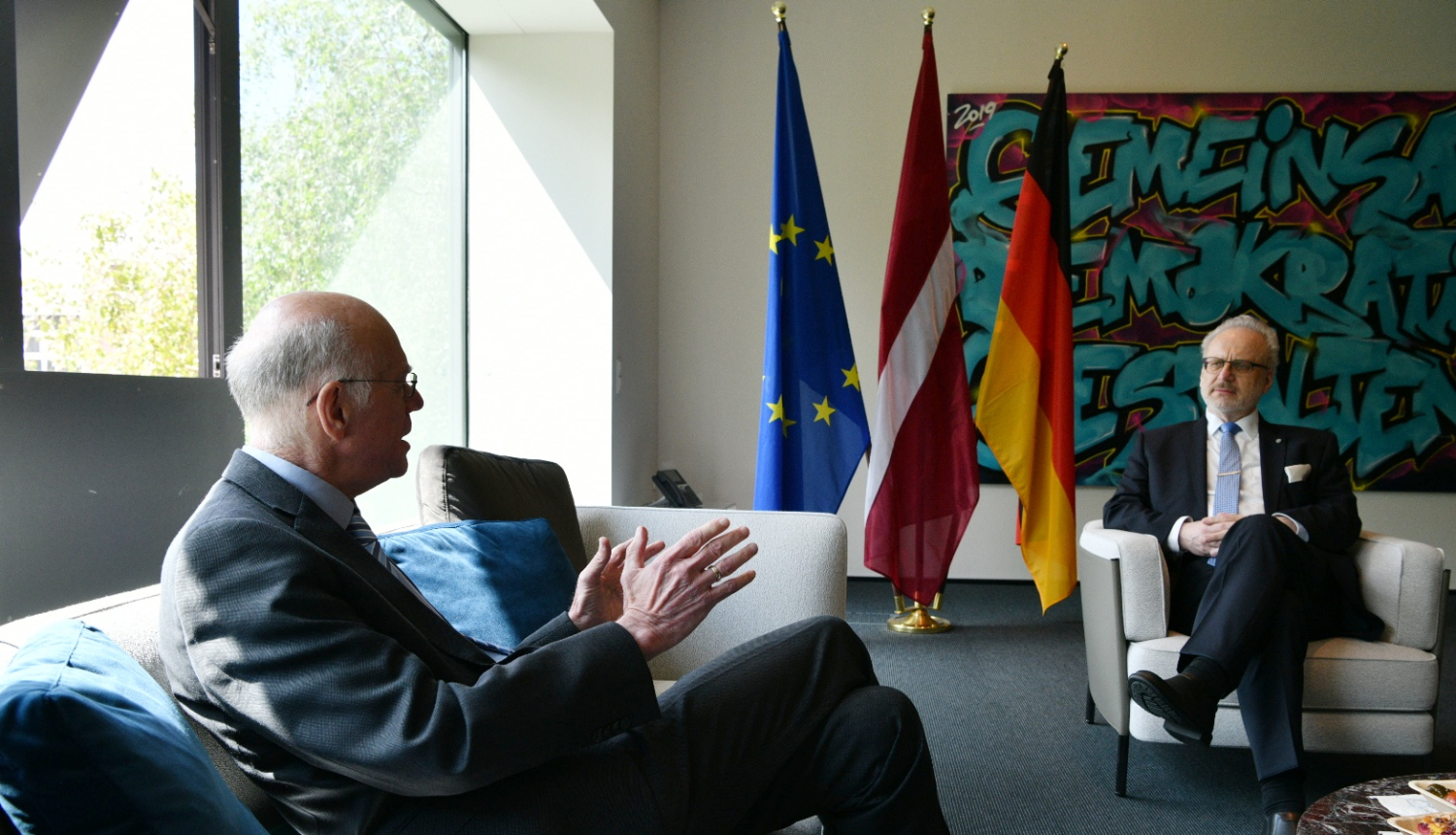 Norberts Lammerts un Egils Levits